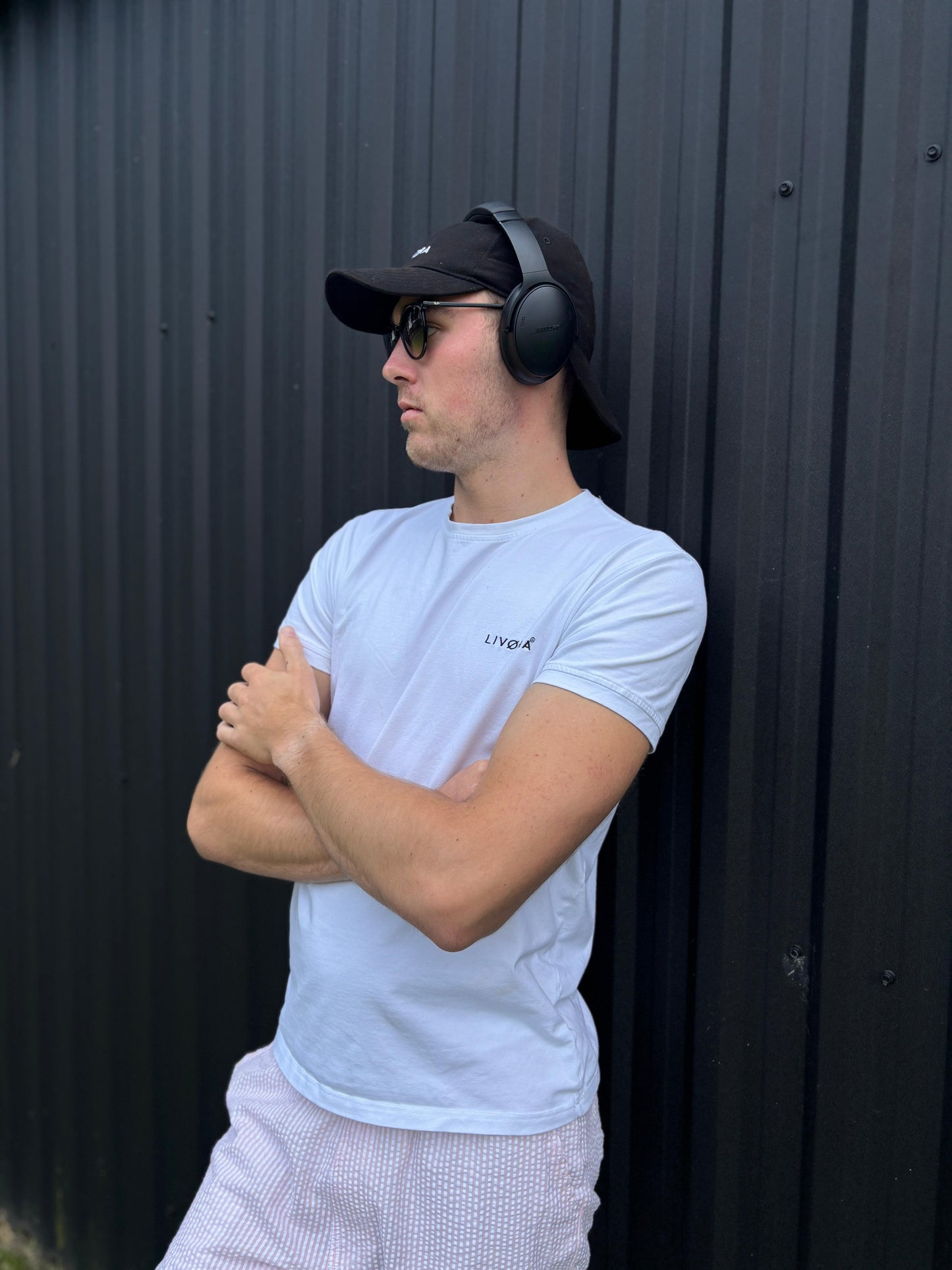 LIVØRA T-Shirt – Zeitloser Komfort für jeden Tag